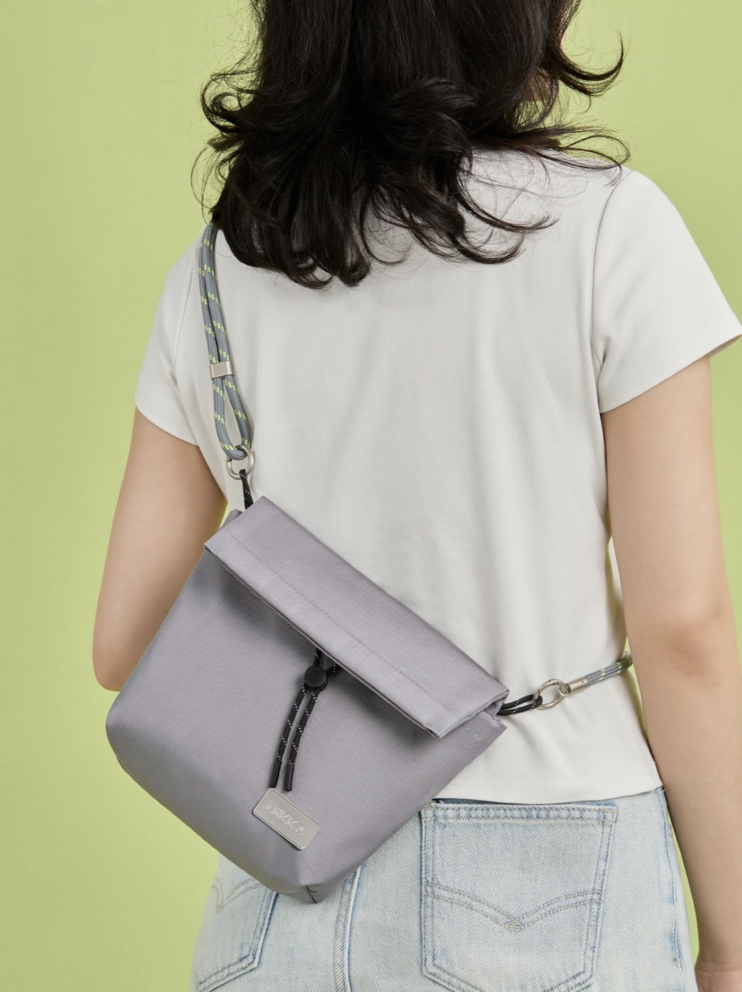 rPET Crossbody metallic gray